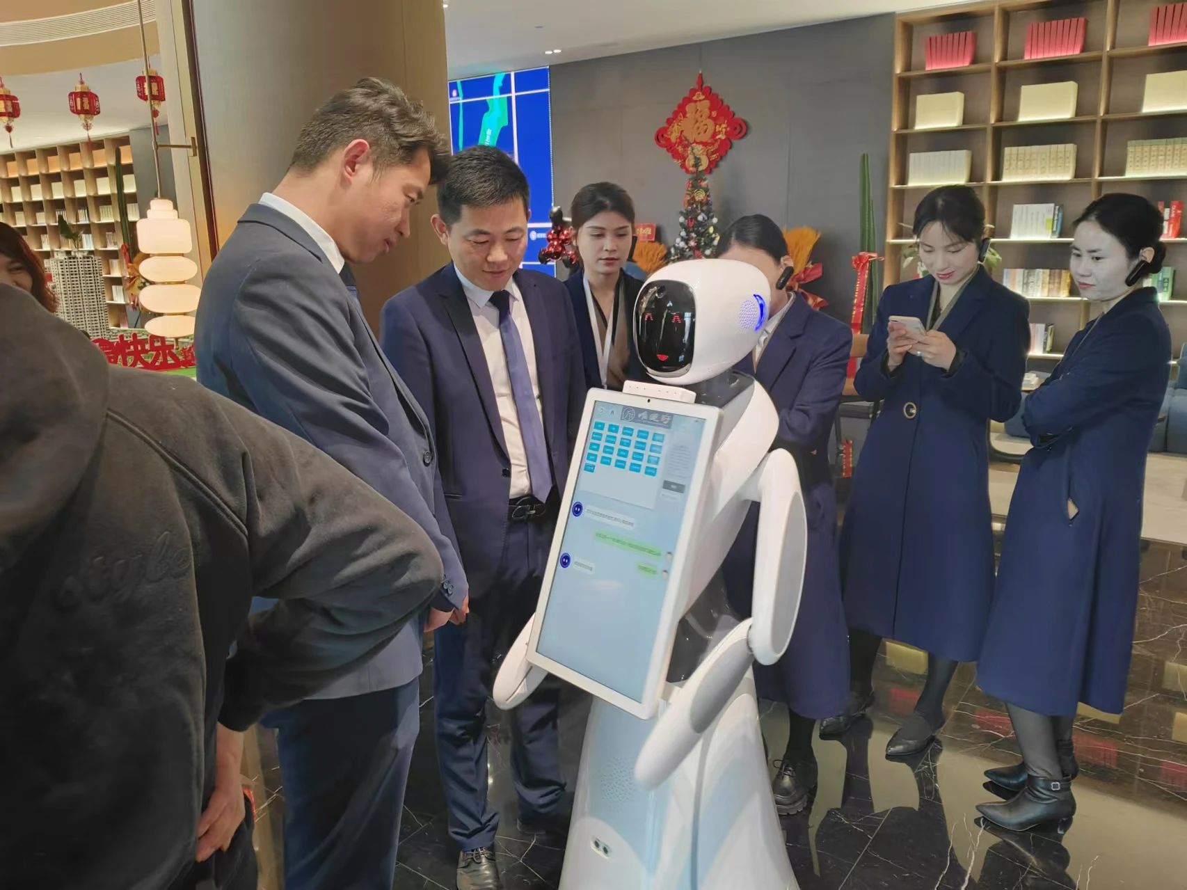 1737456147275328.jpg 微信图片_20250121184012.jpg